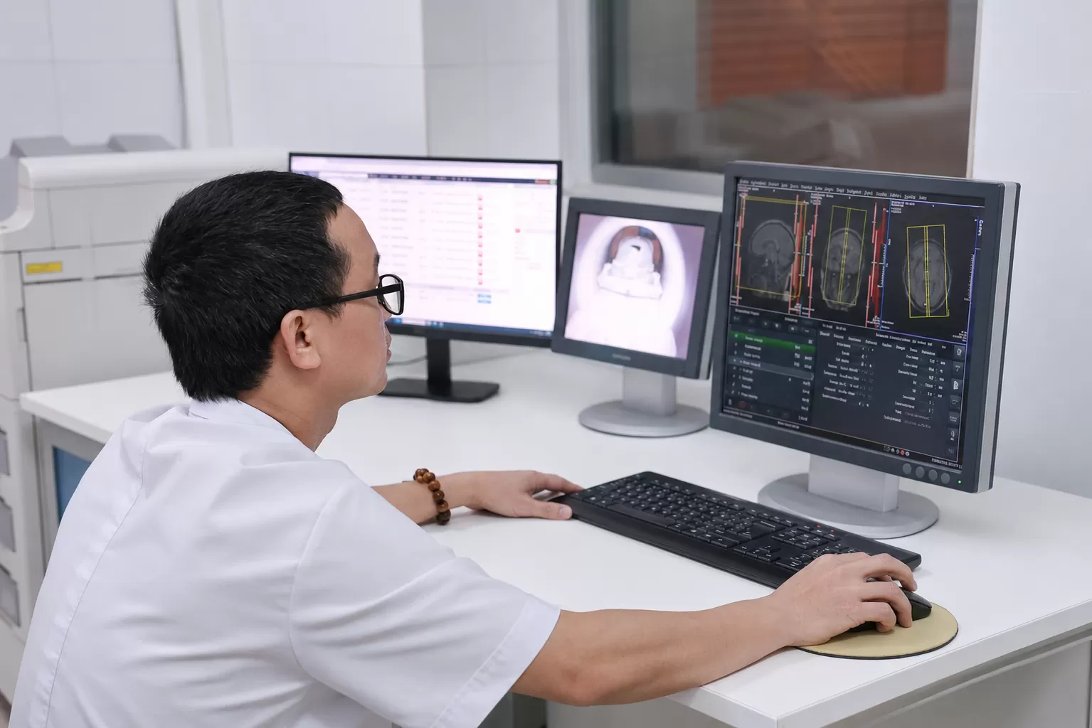 Đẩy mạnh chuyển đổi số