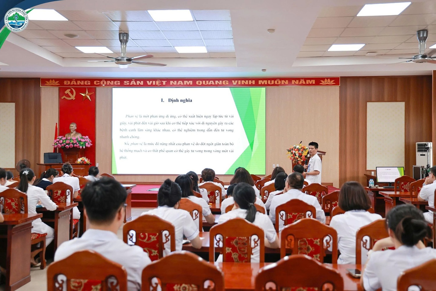 Bệnh viện Đa khoa Phúc Yên tổ chức tập huấn nâng cao kỹ năng cấp cứu cho cán bộ, nhân viên y tế
