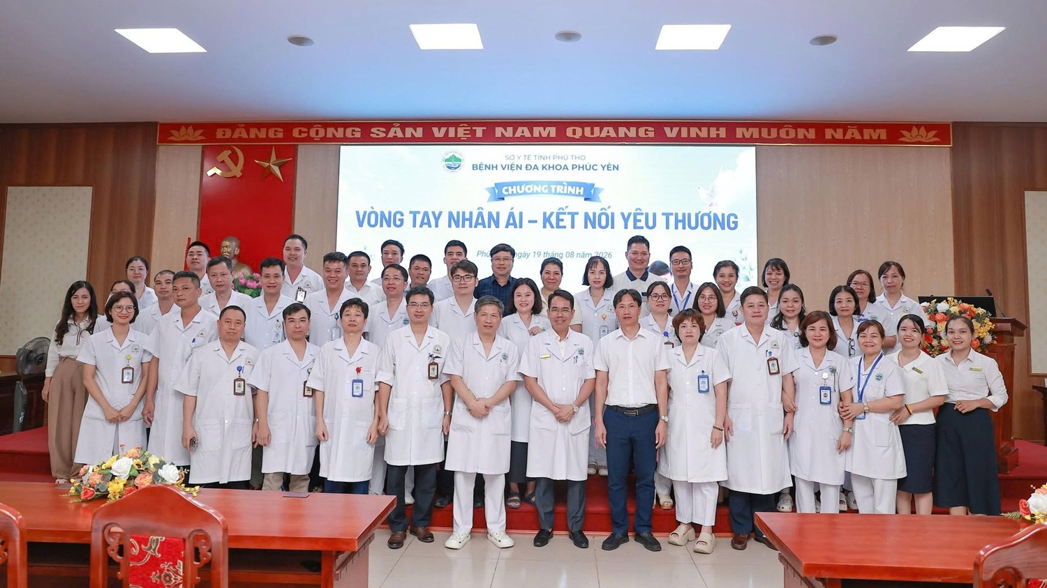 Vòng tay nhân ái – Kết nối yêu thương